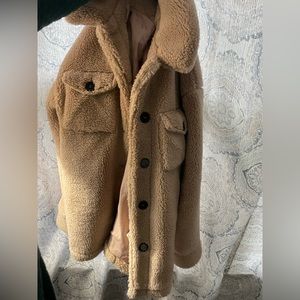 Cute Winter Coat! Very good condition! Size Large!